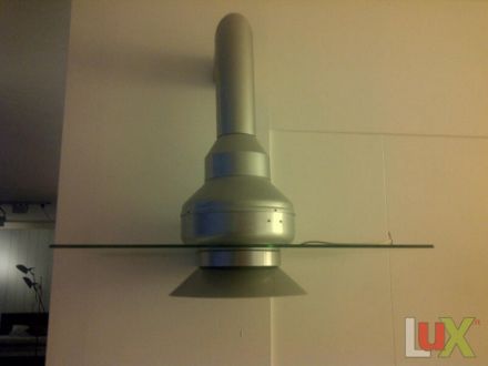 Hood with suction tube wall painted gray. Floor pr.. | LIGHT GREY