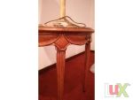 Tavolino Ovale, piano marmo, struttura legno e oro..